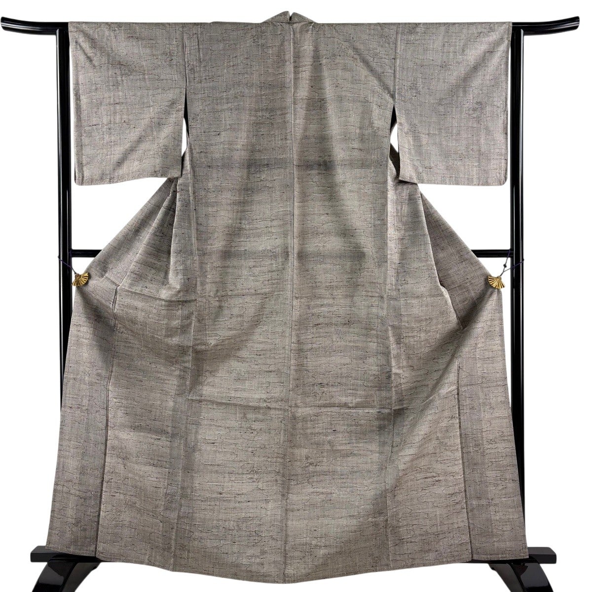 紬 身丈166cm 裄丈63.5cm S 単衣 雲文 草花 灰茶 正絹 秀品｜中古