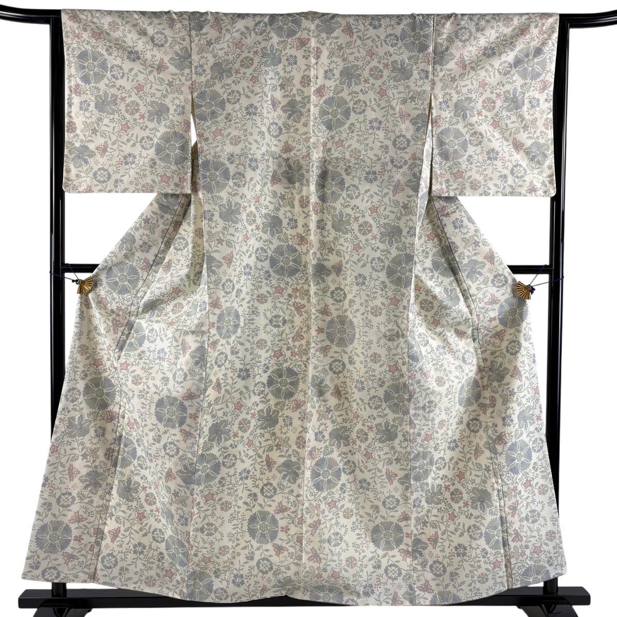 紬 身丈157cm 裄丈65cm M 袷 草花 花唐草 クリーム 正絹 秀品｜中古