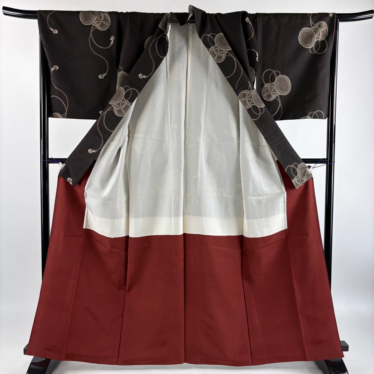紬 身丈163cm 裄丈68cm L 袷 鼓 焦茶色 正絹 秀品｜中古・古着