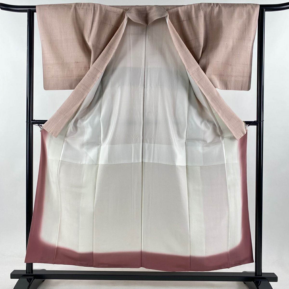 紬 身丈155cm 裄丈61.5cm S 袷 しょうざん 草木染 落款あり 薄ピンク