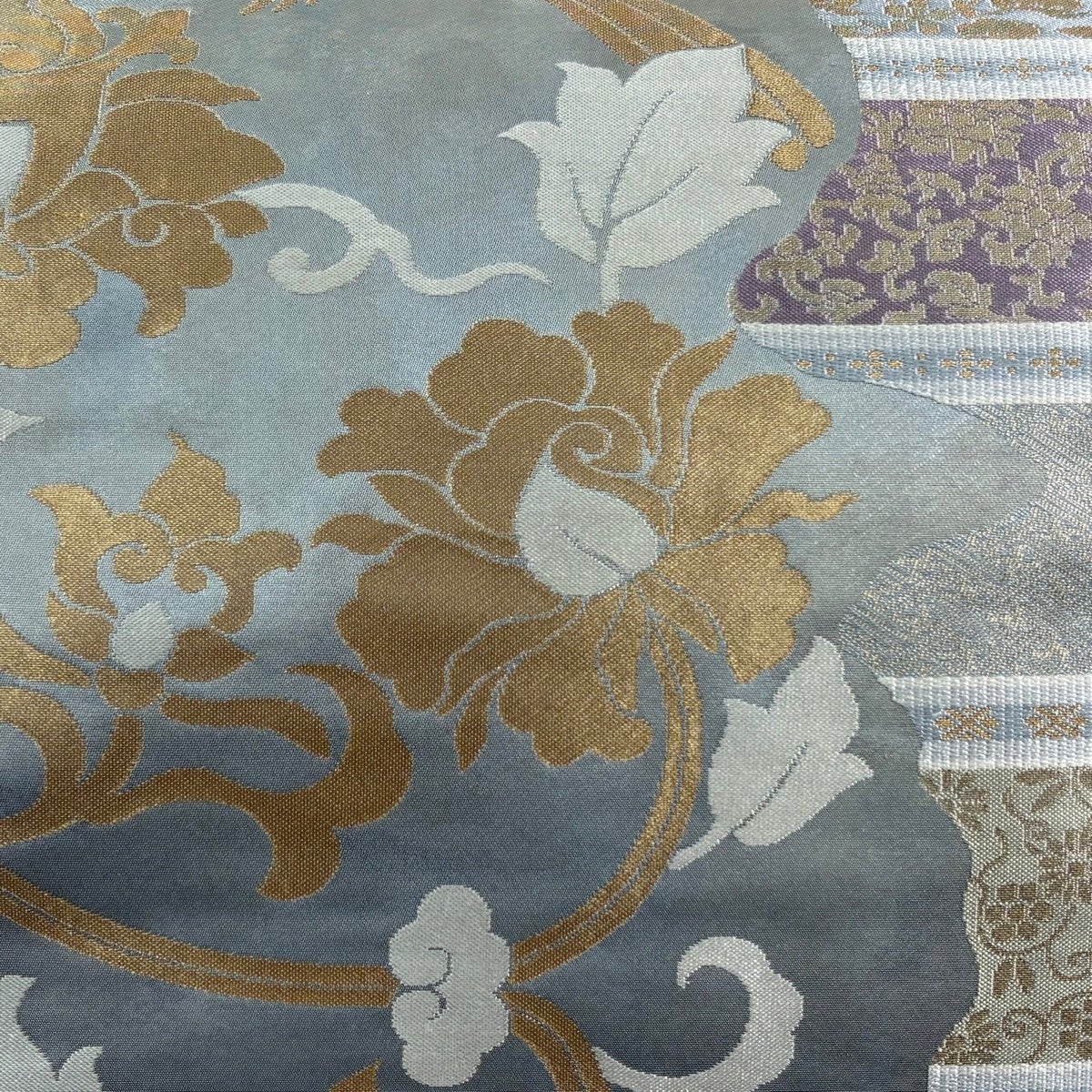 美品】 袋帯 秀品 関西仕立て 花唐草 鳥 箔 金糸 銀色 六通 正絹｜中古