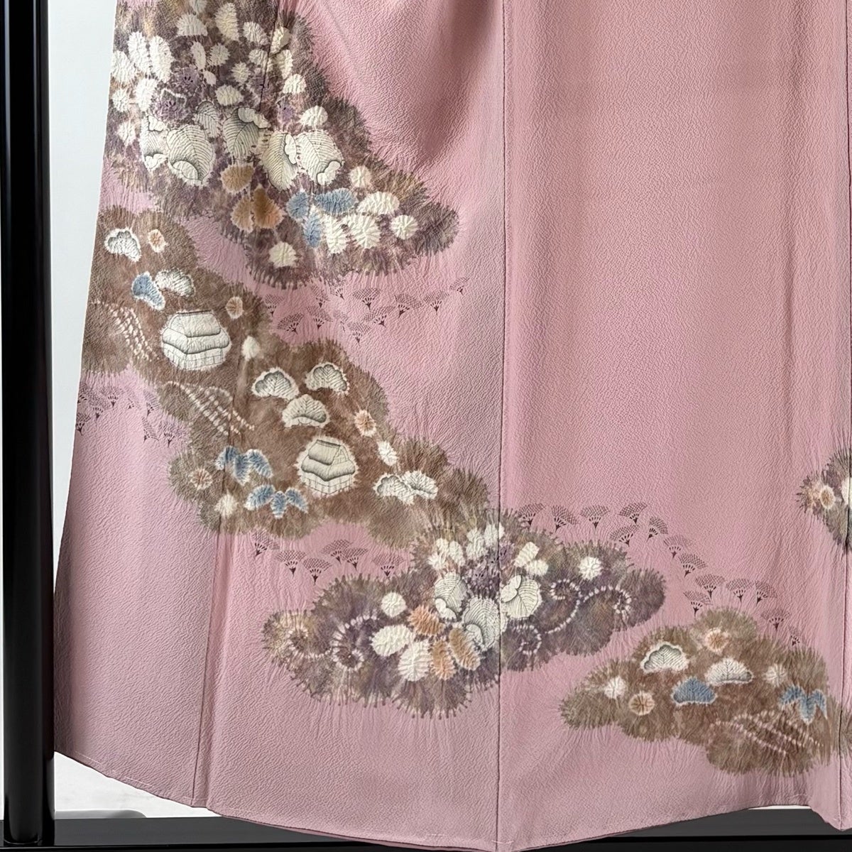 【極美品】訪問着　山下精悦 落款　手描き友禅　アジサイ ピンク系　身丈155.5 美品】 訪問着 身丈155.5cm 裄丈63cm S 袷 滝泰 落款あり 雲文 葉 絞り
