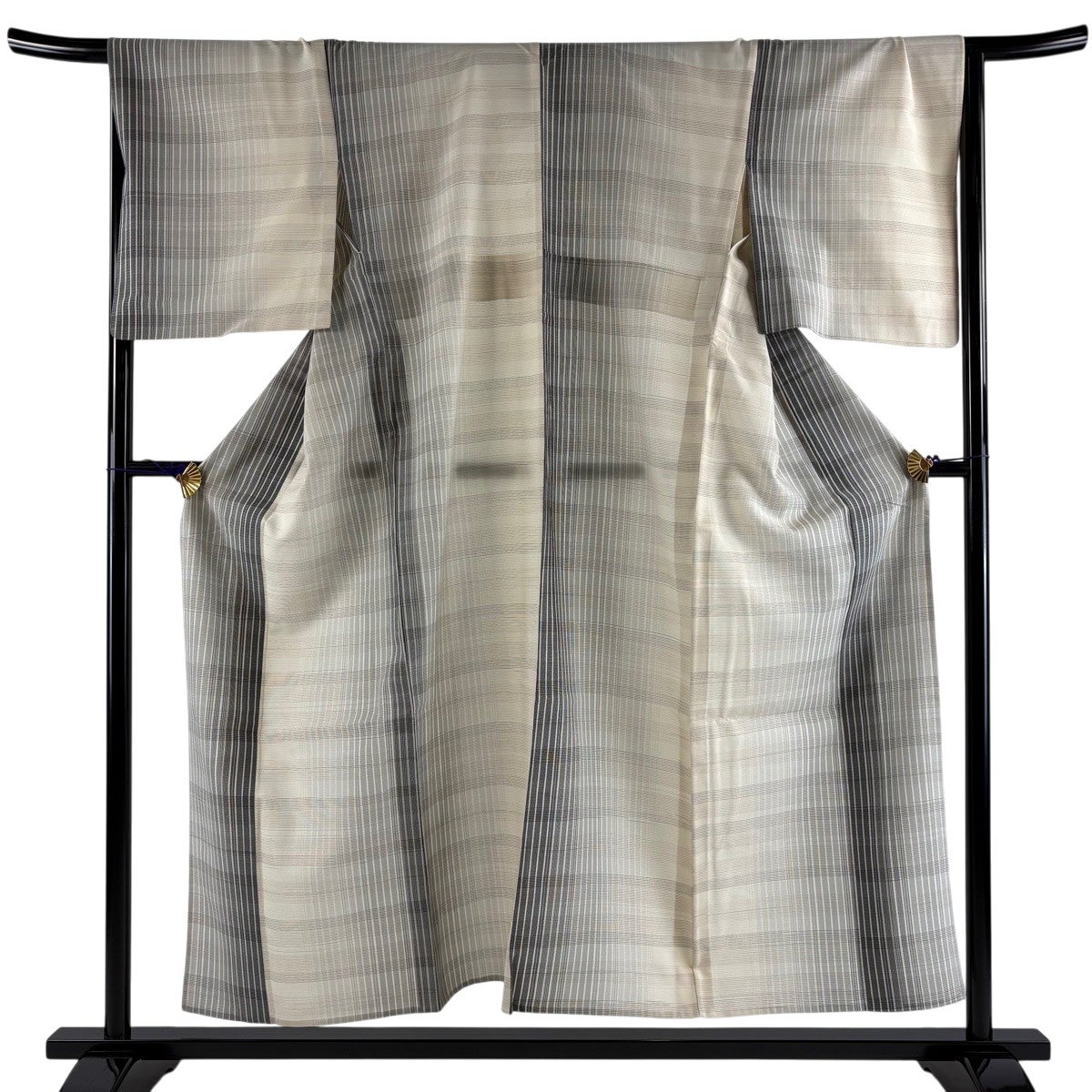 紬 身丈155cm 裄丈67.5cm L 単衣 縞 クリーム 正絹 名品｜中古・古着