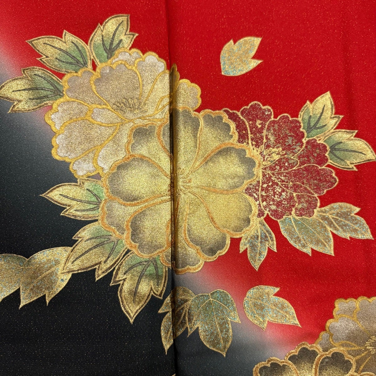 美品】 振袖 身丈158cm 裄丈67cm M 袷 草花 金通し 金彩 朱色 正絹 秀