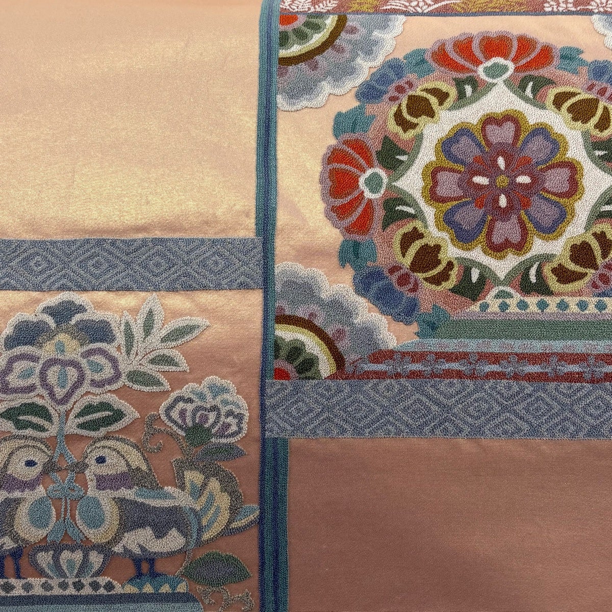 袋帯 名品 向かい鳥 華文 金糸 相良刺繍 ピンクベージュ お太鼓柄 正絹