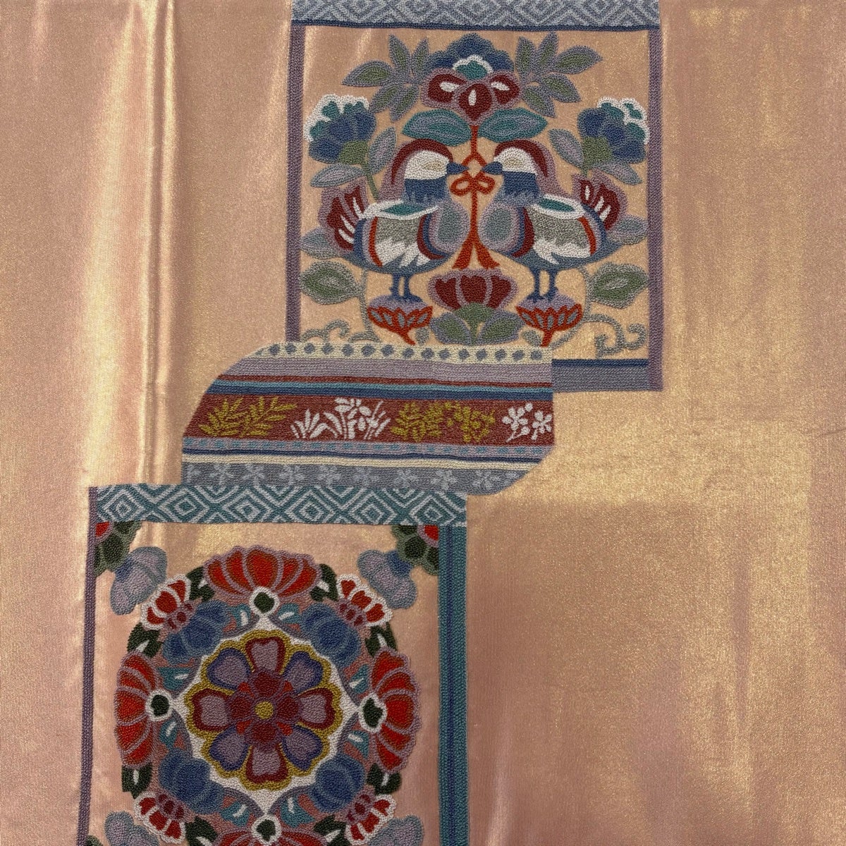 袋帯 名品 向かい鳥 華文 金糸 相良刺繍 ピンクベージュ お太鼓柄 正絹