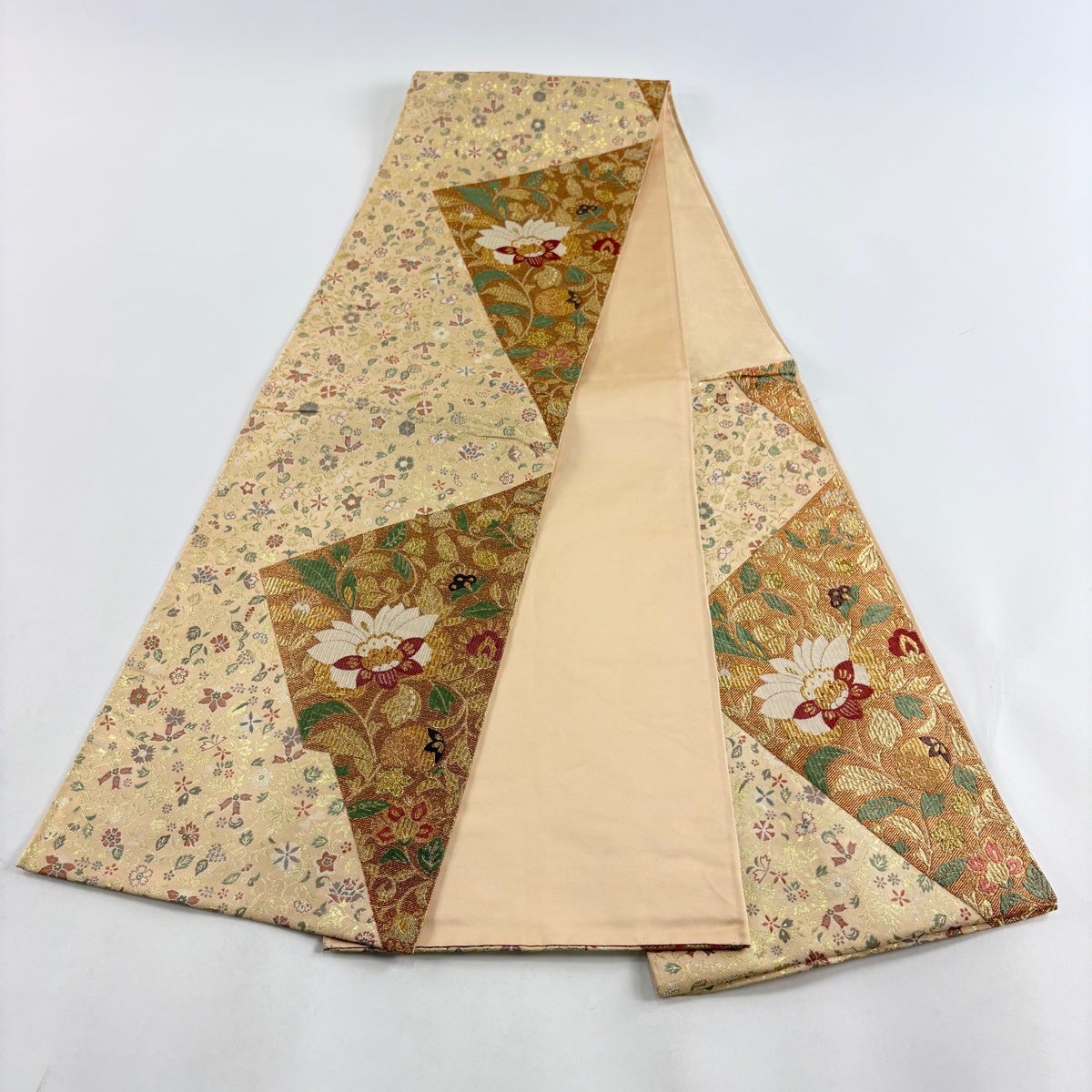 袋帯 秀品 花唐草 金糸 箔 薄オレンジ 六通 正絹｜中古・古着