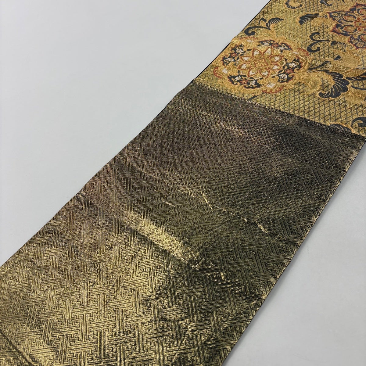 袋帯 秀品 華文 花唐草 箔 金糸 金色 六通 正絹｜中古・古着