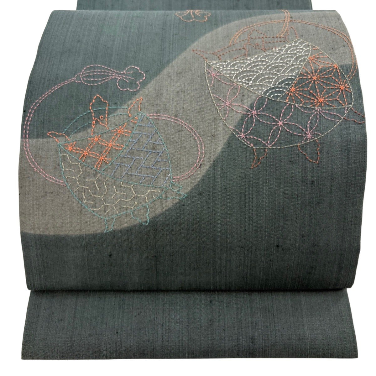 美品】 袋帯 逸品 青海波 七宝 刺し子刺繍 黒 全通 正絹｜中古・古着