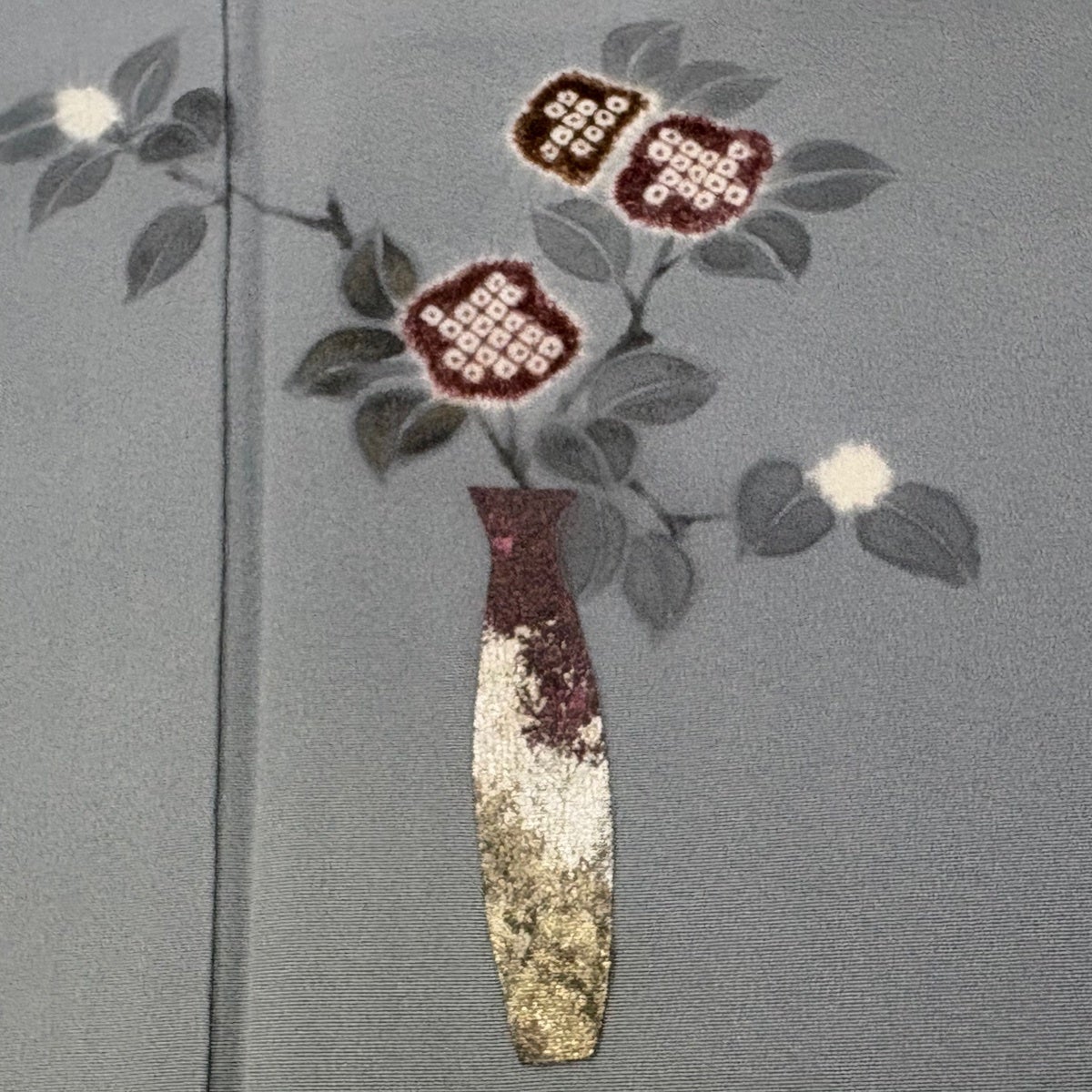 付下げ 身丈156.5cm 裄丈63cm S 袷 滝泰 落款あり 花器 枝花 金銀彩