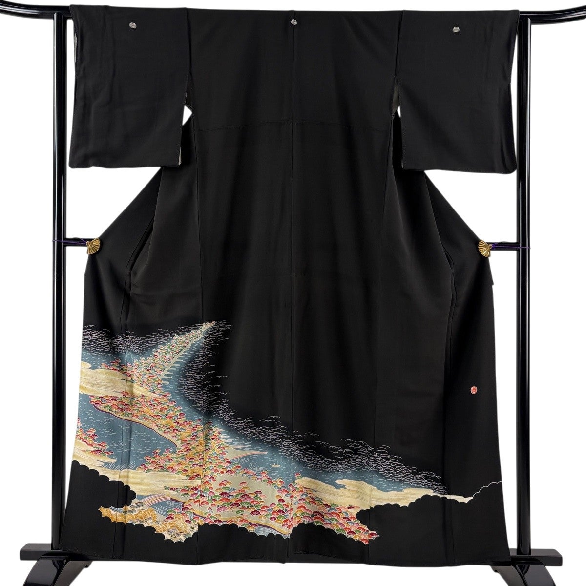正絹黒留袖　谷崎潤一郎の世界　鴛鴦飛鶴吉祥文　⑧ 黒留袖 身丈150.5cm 裄丈62cm S 袷 谷崎潤一郎の世界 落款あり 華文