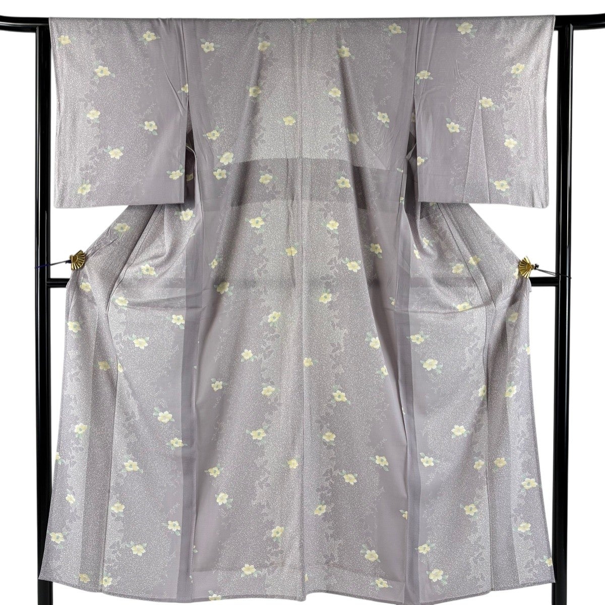 【美品】 小紋 身丈152cm 裄丈62cm 正絹 逸品 【中古】 小紋 身丈152cm 裄丈62.5cm S 袷 月うさぎ 星 墨色 正絹 名品｜中古