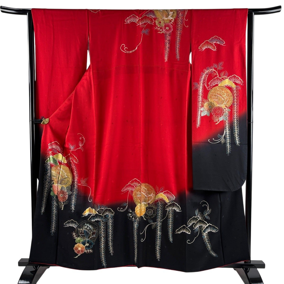 振袖　身丈160　裄63　金彩　華紋　花模様　リーフ 正絹　着物　022b p 振袖 身丈160.5cm 裄丈63.5cm S 袷 蝶 草花 金銀彩 ぼかし 赤 正絹 秀
