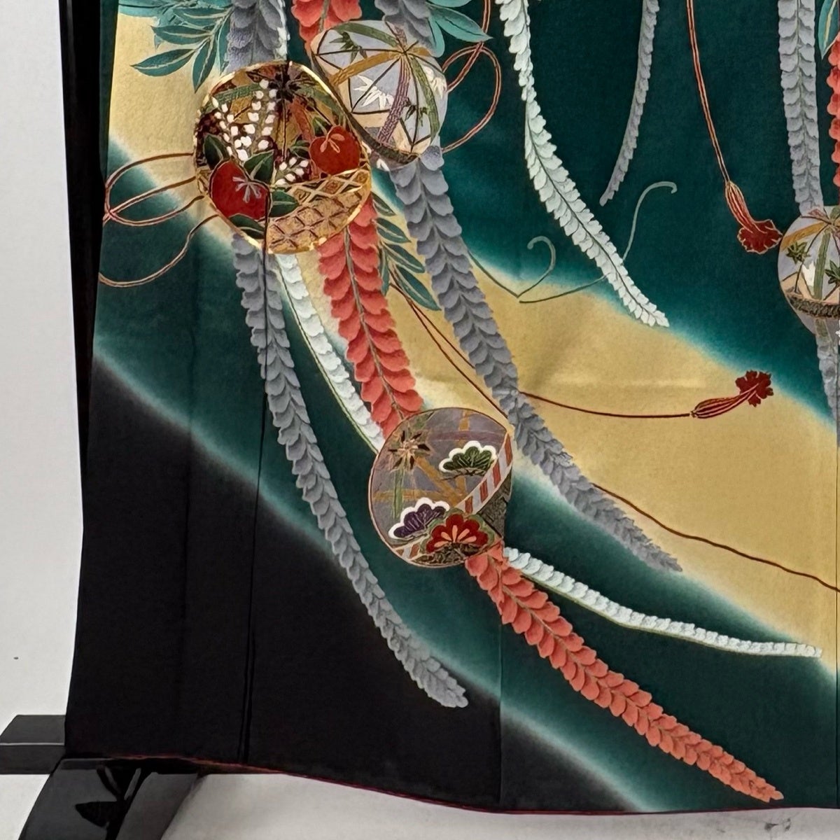 振袖 身丈161cm 裄丈63.5cm S 袷 手鞠 藤 金彩 金糸 緑 正絹 秀品