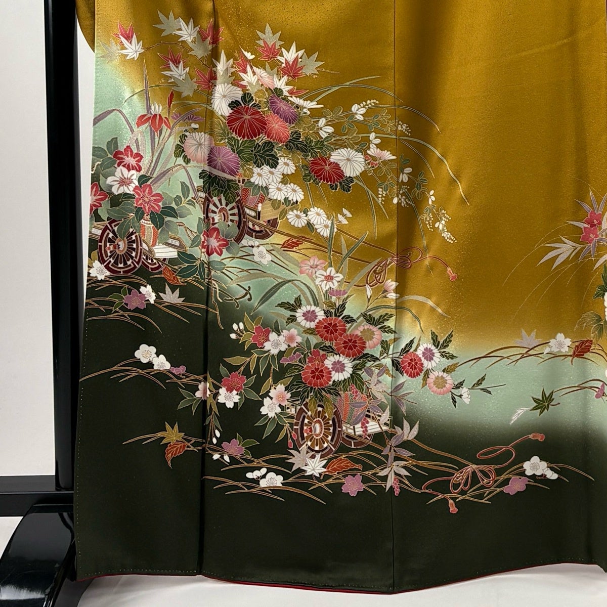 美品】 振袖 身丈167.5cm 裄丈64.5cm M 袷 花車 芝 金彩 染め分け 山吹
