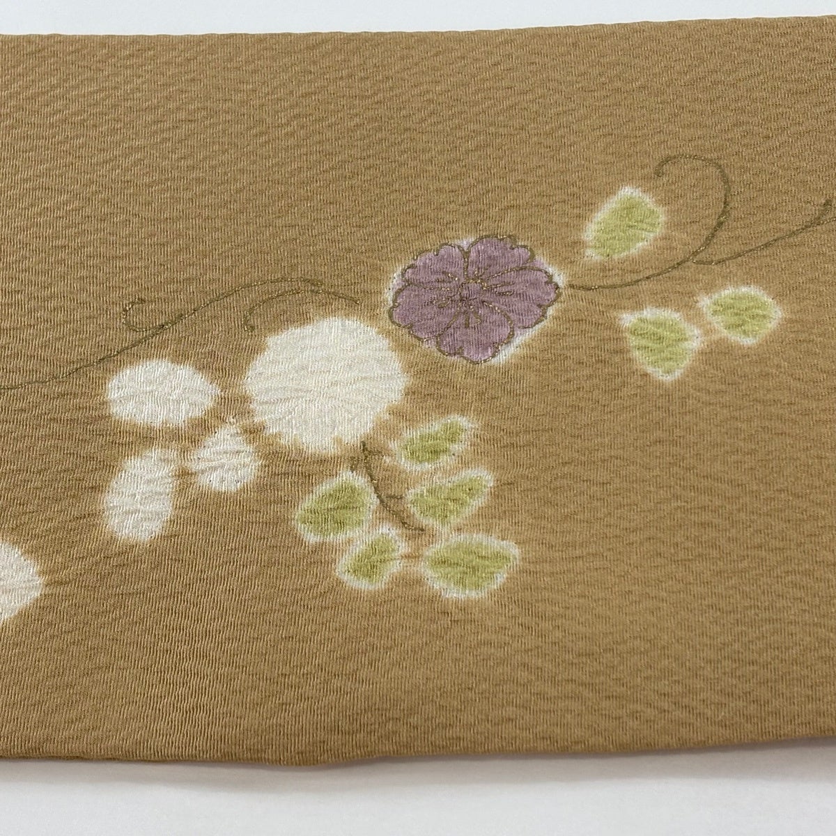 名古屋帯 秀品 関西仕立て はな唐草 金彩 絞り ベージュ 正絹｜中古