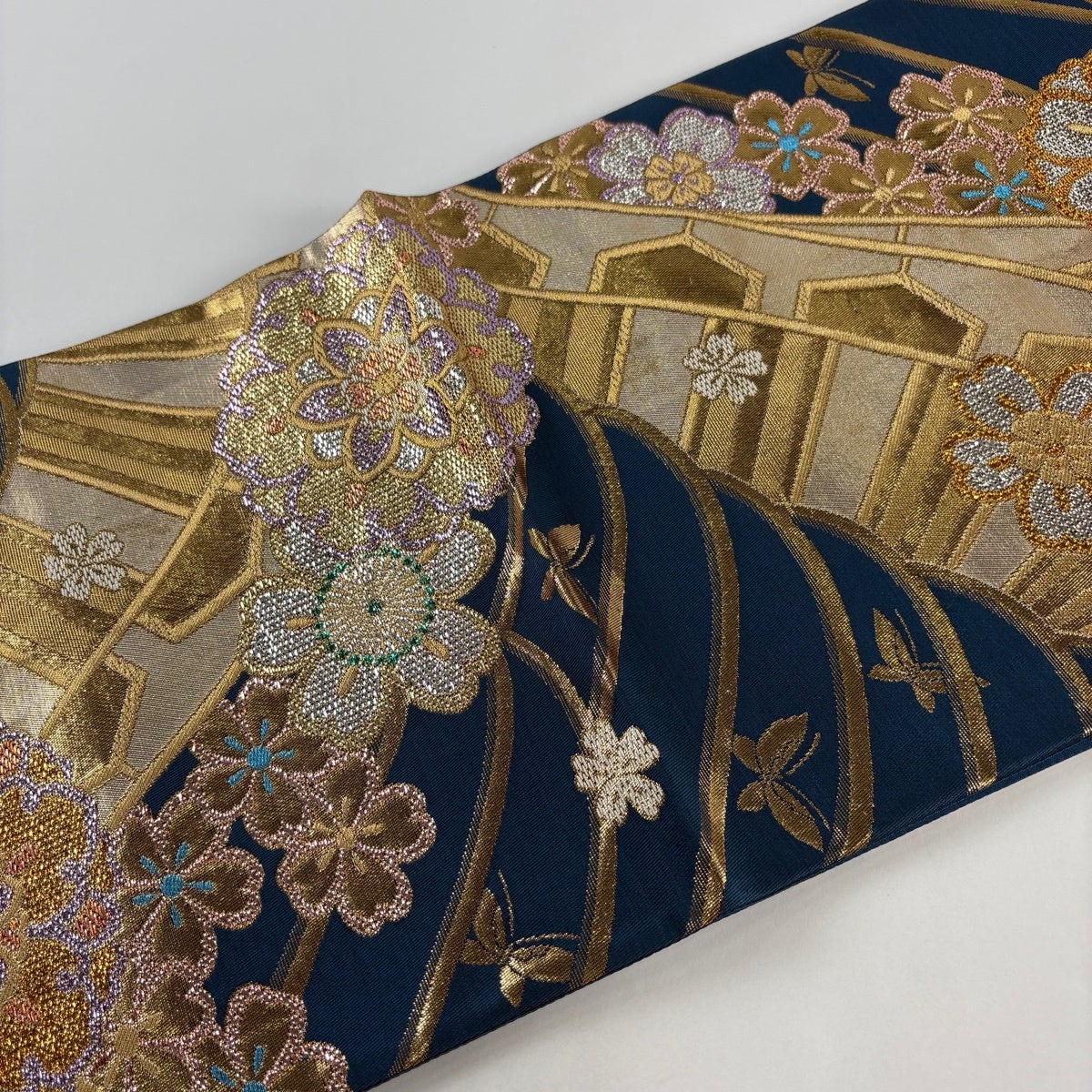 袋帯 秀品 華文 蝶 金糸 箔 深緑 六通 正絹｜中古・古着・リサイクル