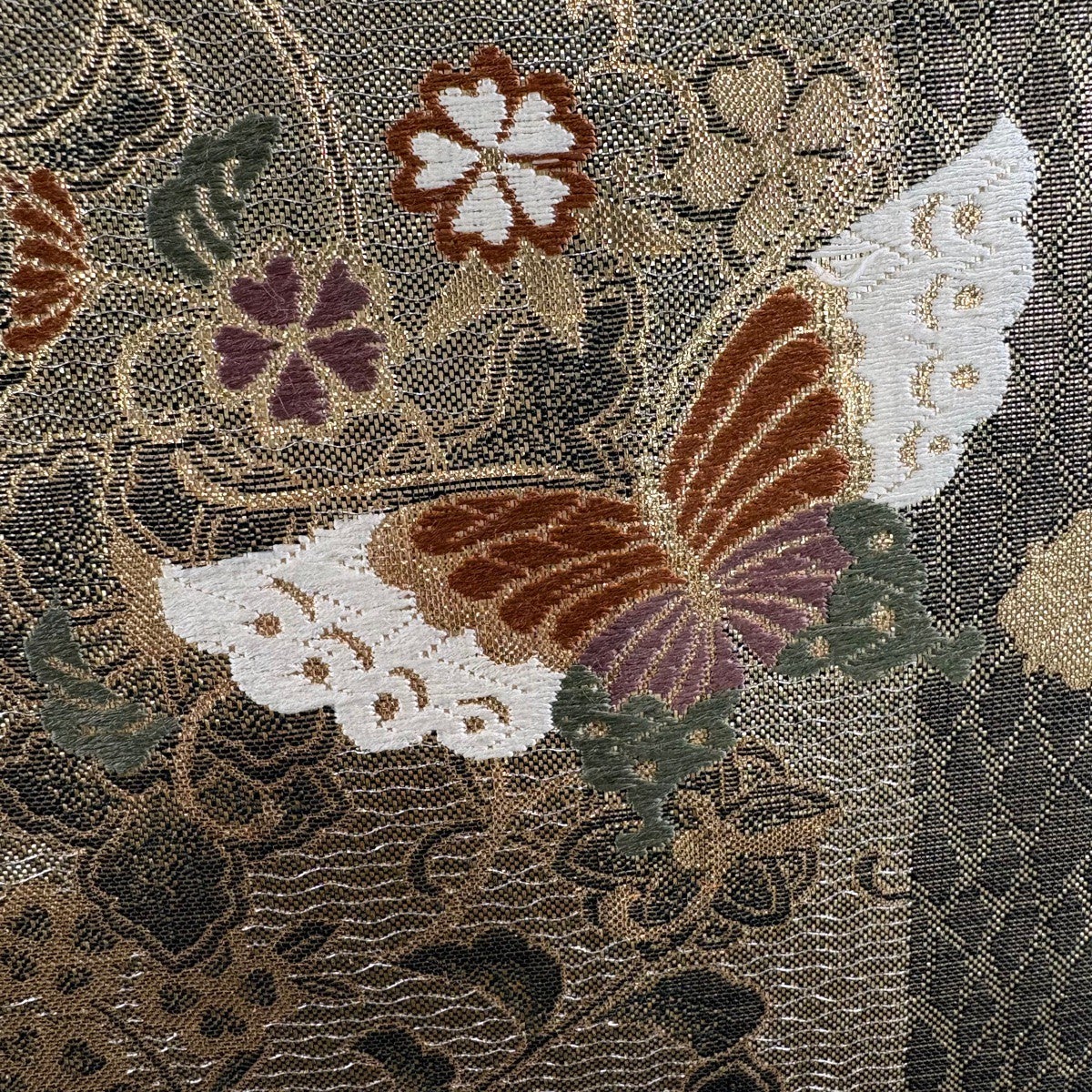 袋帯 秀品 花唐草 蝶 箔 唐織 金色 六通 正絹｜中古・古着・リサイクル