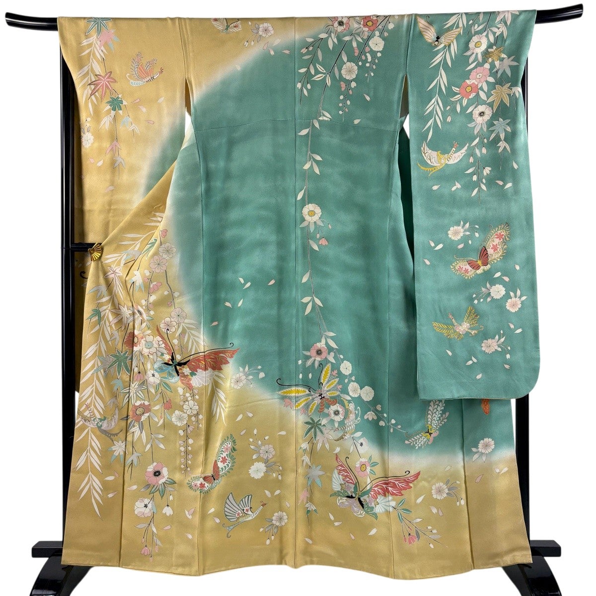 振袖 身丈163cm 裄丈68.5cm L 袷 落款あり 草花 蝶 金彩 金糸 ベージュ