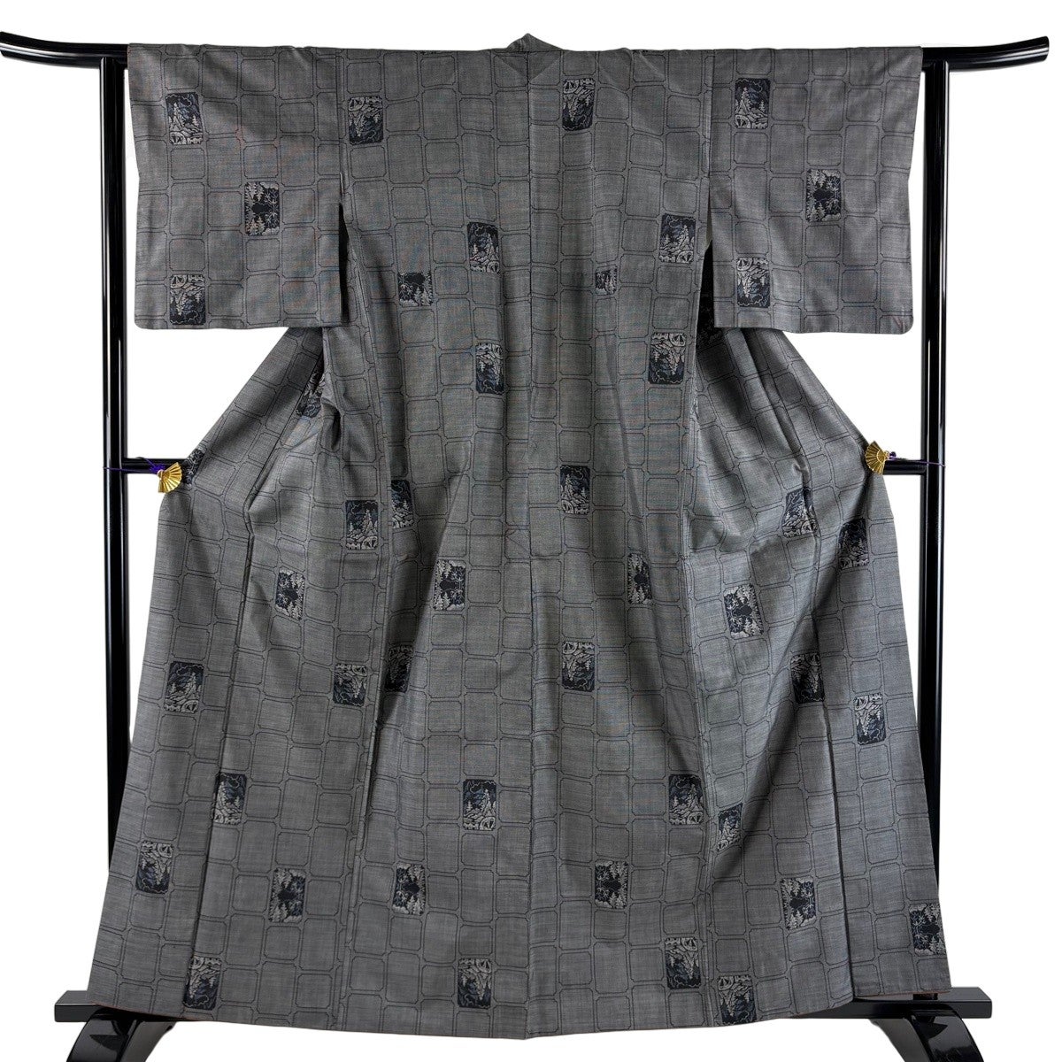 美品】 大島紬 身丈161.5cm 裄丈62.5cm S 袷 樹木 幾何学模様 灰色