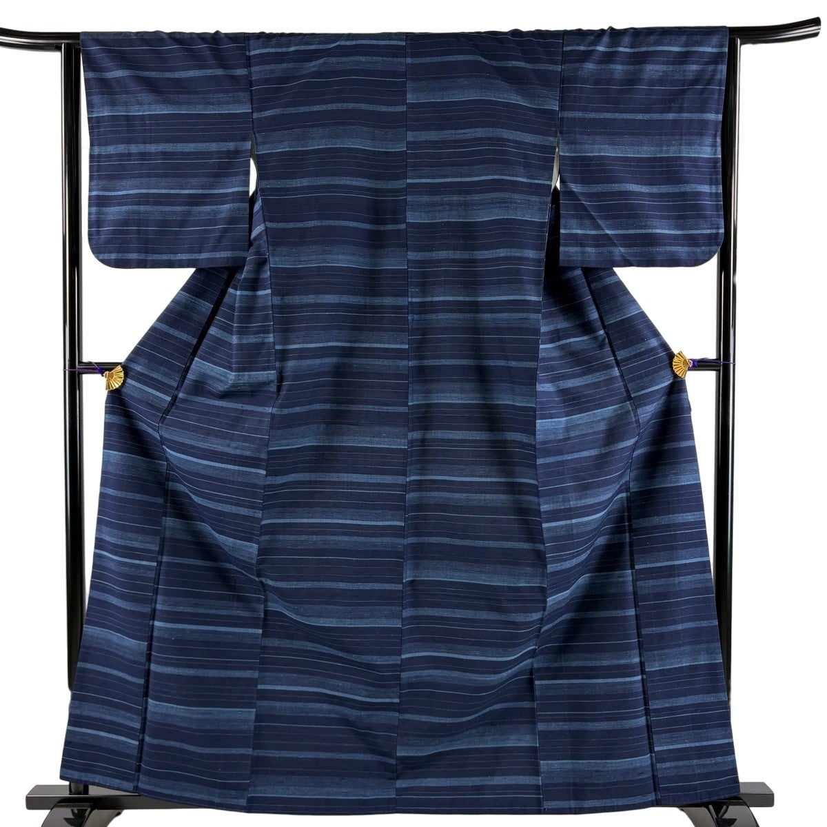 紬 身丈162cm 裄丈63.5cm S 袷 横縞 紺色 正絹 秀品｜中古・古着