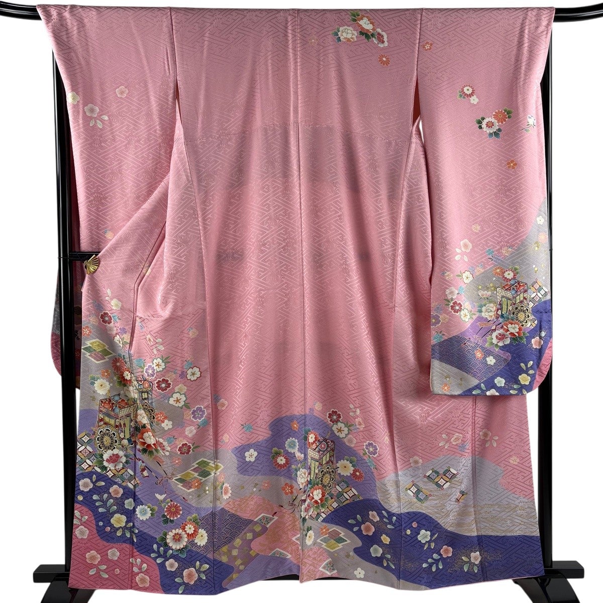 振袖 身丈161cm 裄丈69.5cm L 袷 落款あり 御所車 草花 金銀彩 ピンク
