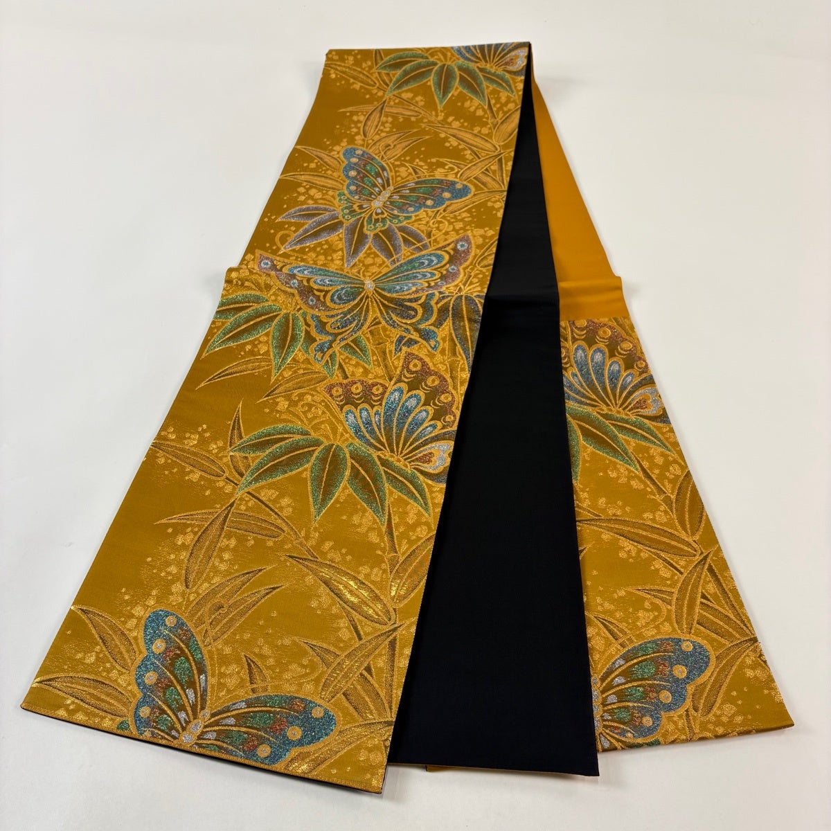 美品】 袋帯 秀品 蝶 桐 金糸 箔 山吹茶色 六通 正絹｜中古・古着