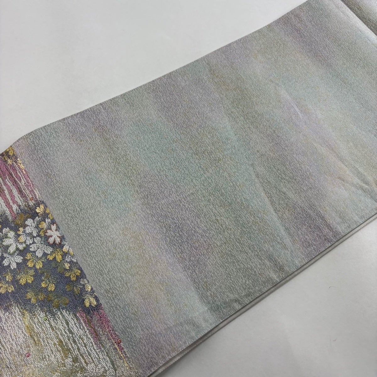 美品】 袋帯 秀品 鈴乃屋 桜 霞 箔 金糸 薄緑 六通 正絹｜中古・古着