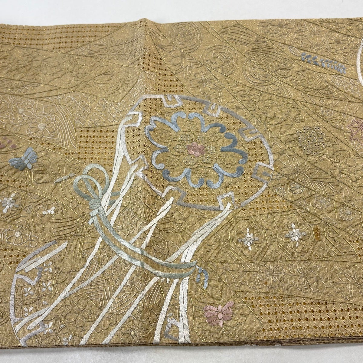 袋帯 名品 鼓 草花 刺繍 金糸 ベージュ 六通 正絹｜中古・古着