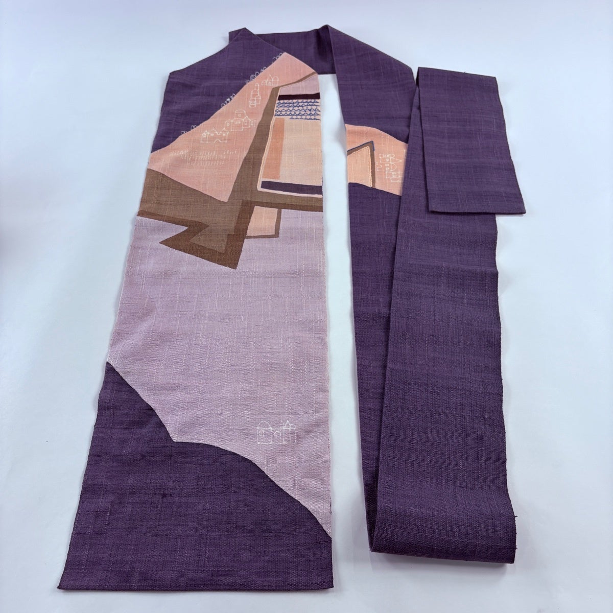 名古屋帯 秀品 八寸名古屋帯 建物 幾何学模様 薄ピンク 正絹｜中古