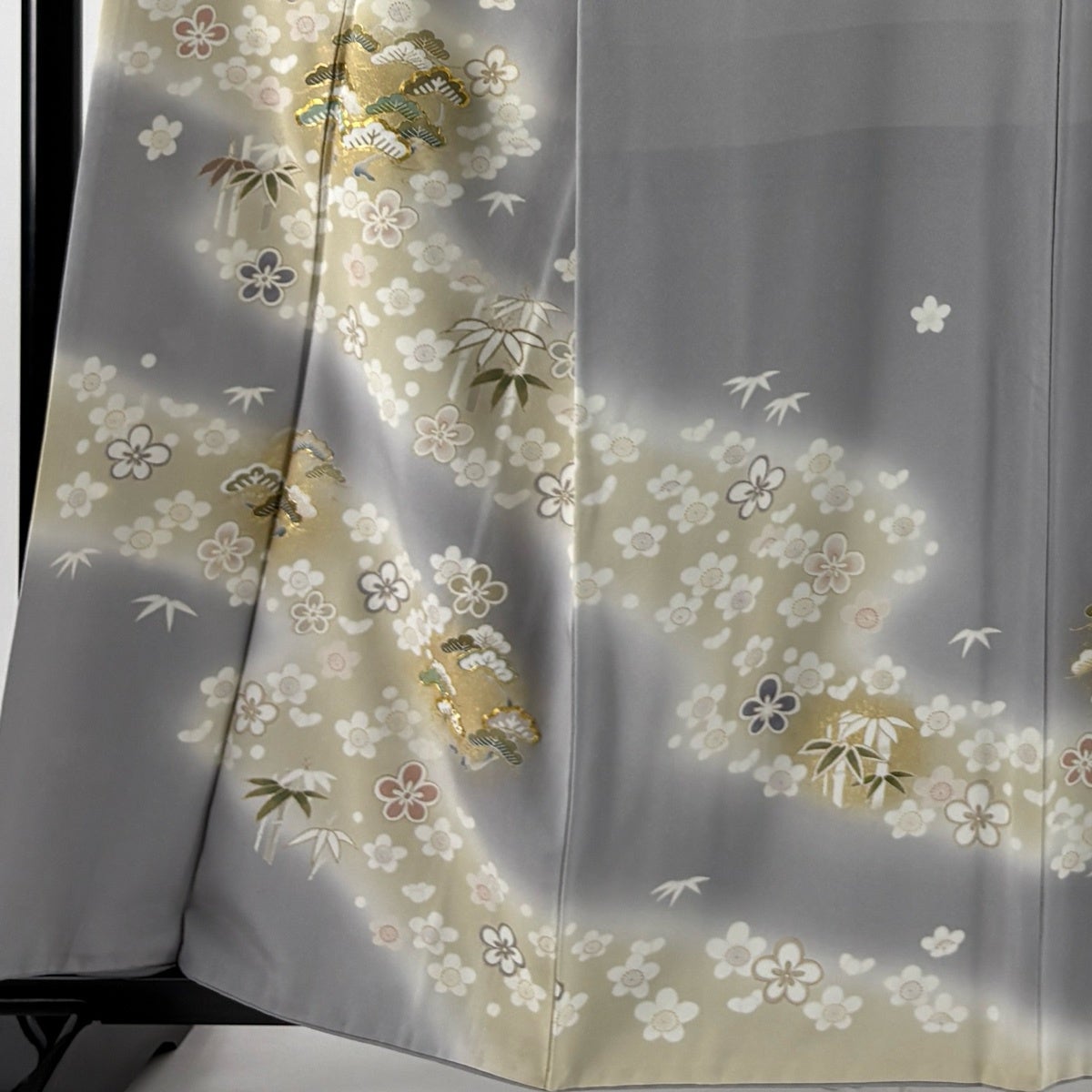 訪問着 身丈160cm 裄丈67.5cm L 袷 松竹梅 金糸 金彩 灰色 正絹 秀品