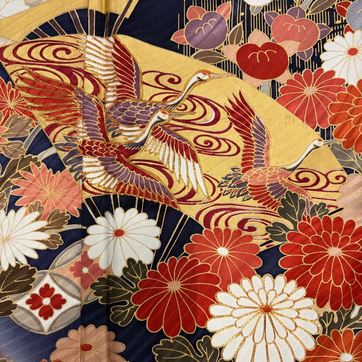 振袖 身丈165cm 裄丈68cm L 袷 鶴 菊 金糸 金彩 紺色 正絹 秀品｜中古