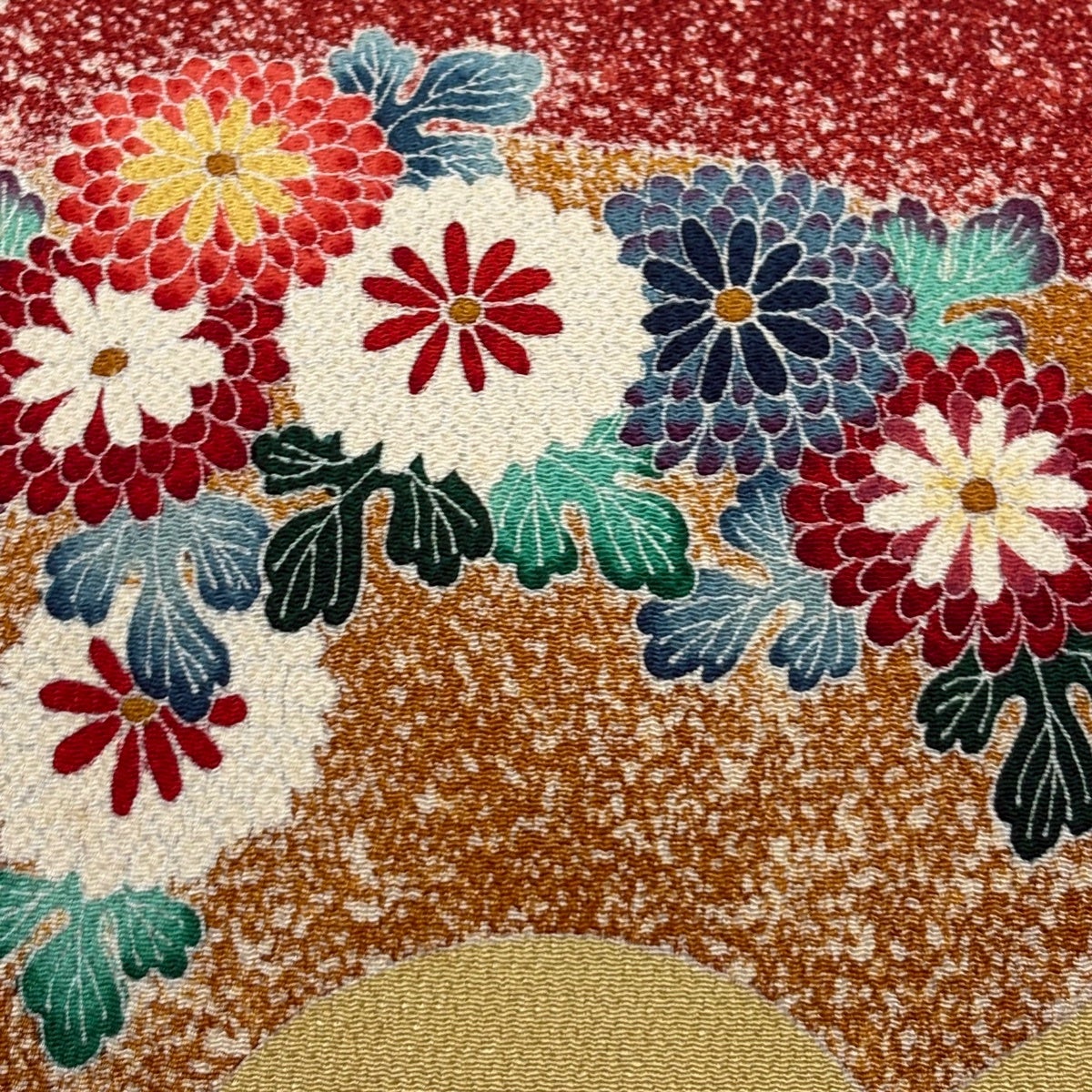 美品】 名古屋帯 逸品 落款あり 鶴見保次 扇面 菊 縮緬 からし色 正絹