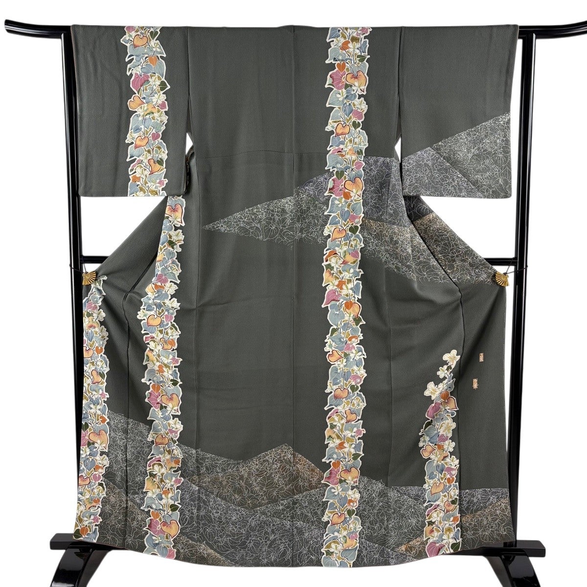 美品】 訪問着 身丈163cm 裄丈63cm S 袷 落款あり 草花 金彩 灰緑 正絹