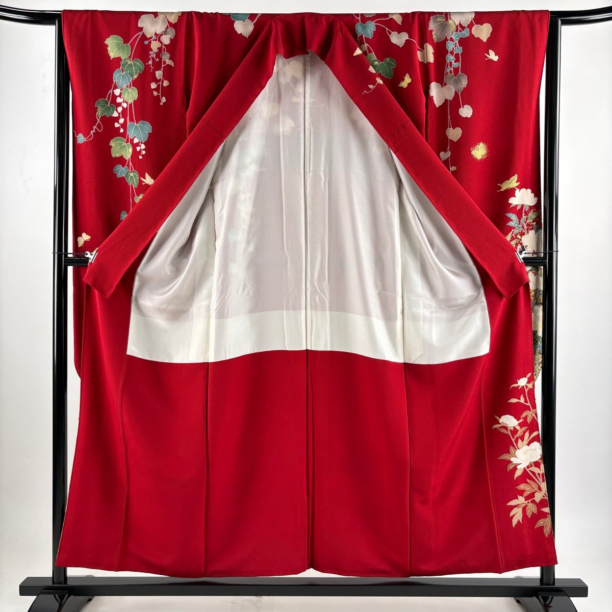 振袖 身丈156cm 裄丈63.5cm S 袷 蝶 牡丹 金彩 赤 正絹 秀品｜中古