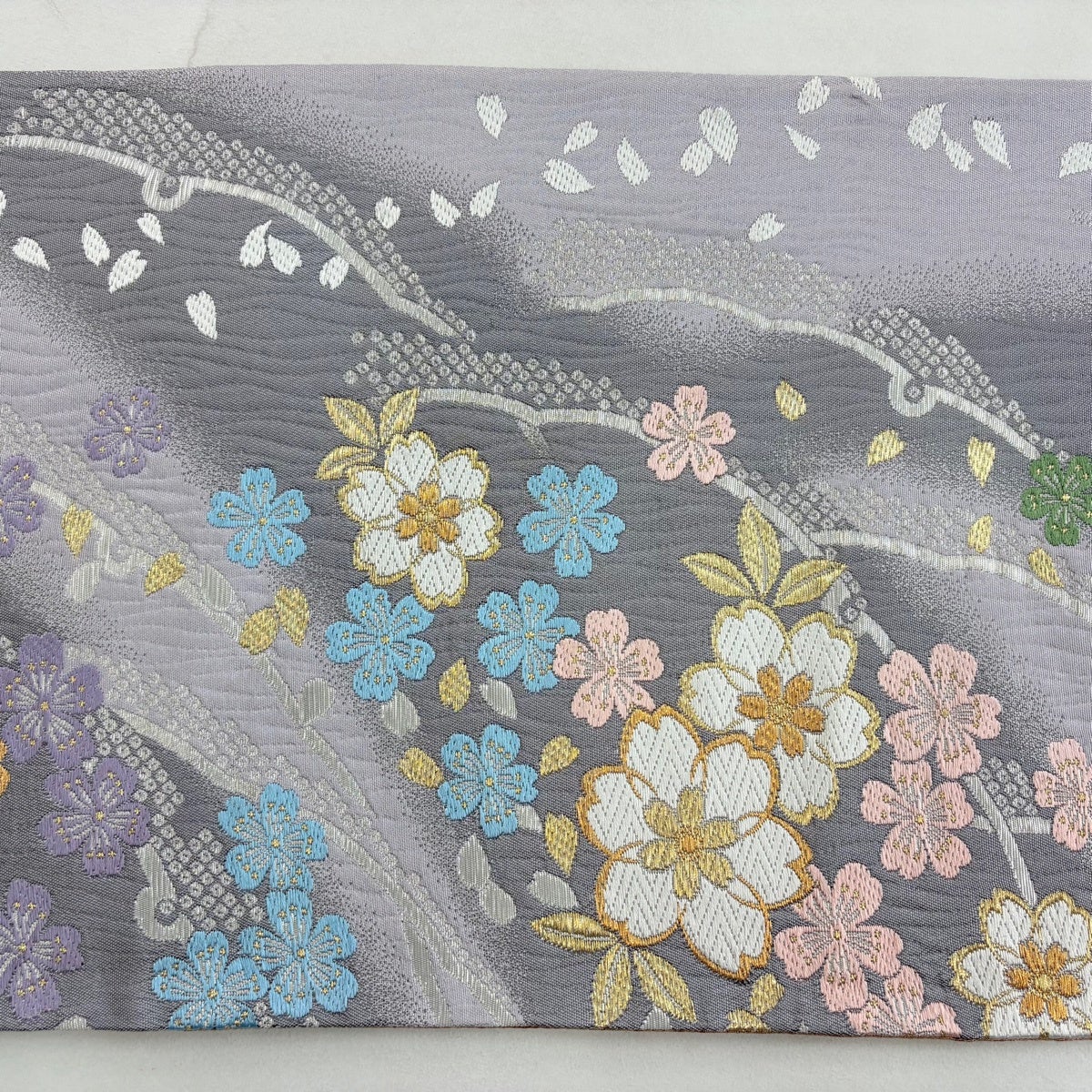 正絹　六通袋帯　雪輪に桜　唐織　入学式、卒業式など 美品】 袋帯 秀品 桜 雪輪 唐織 箔 薄紫 六通 正絹｜中古・古着