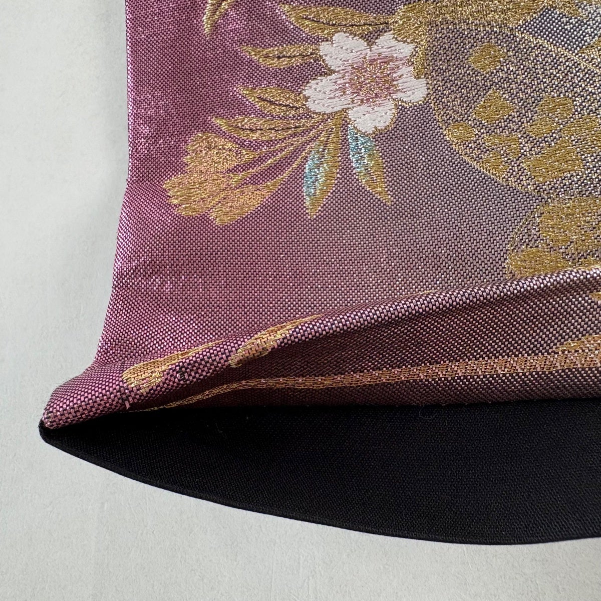 美品】 袋帯 秀品 桜 蝶 唐織 金糸 ピンク 六通 正絹｜中古・古着