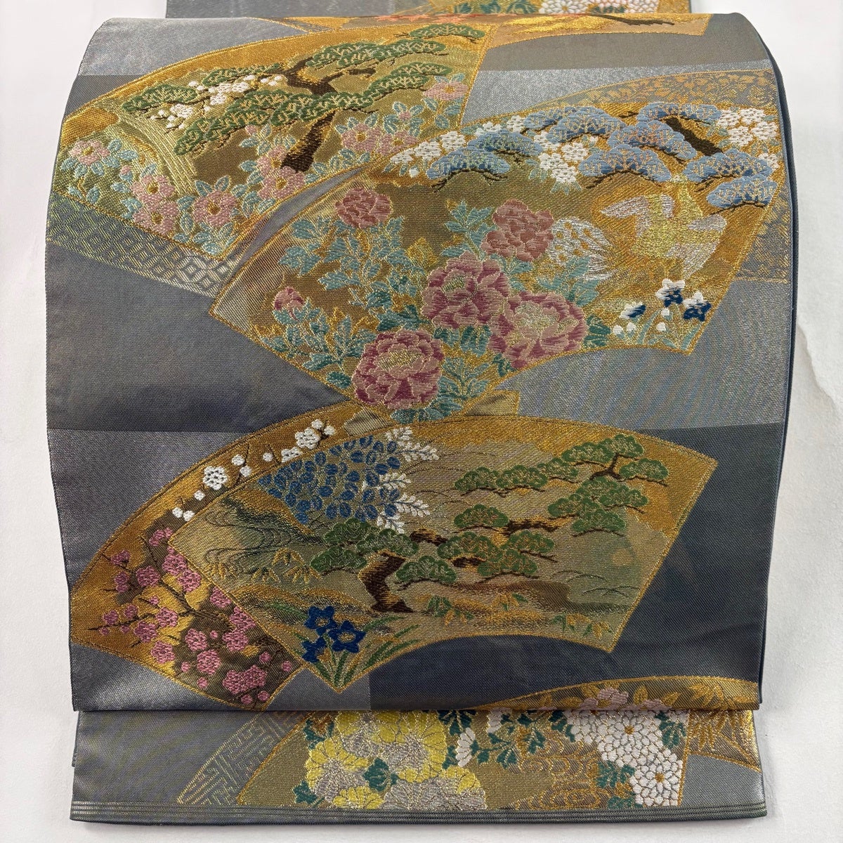 袋帯 秀品 川島織物 落款あり 関西仕立て 巻物 草花 金銀糸 箔 金色 六