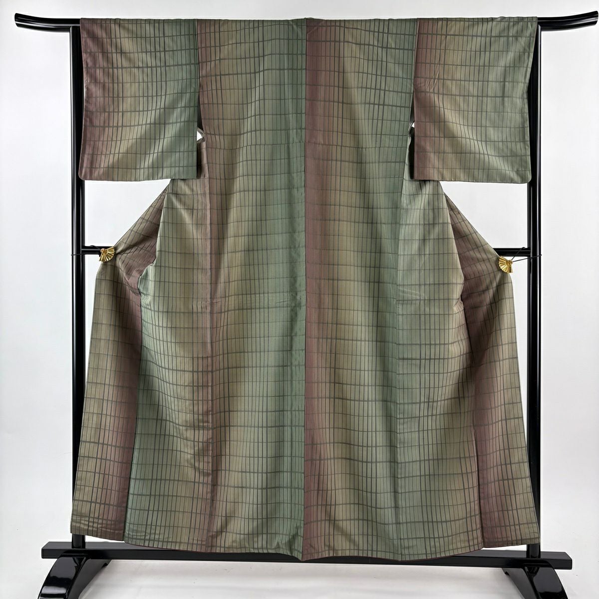 美品】 紬 身丈159cm 裄丈67.5cm L 袷 格子 山吹茶色 正絹 名品｜中古