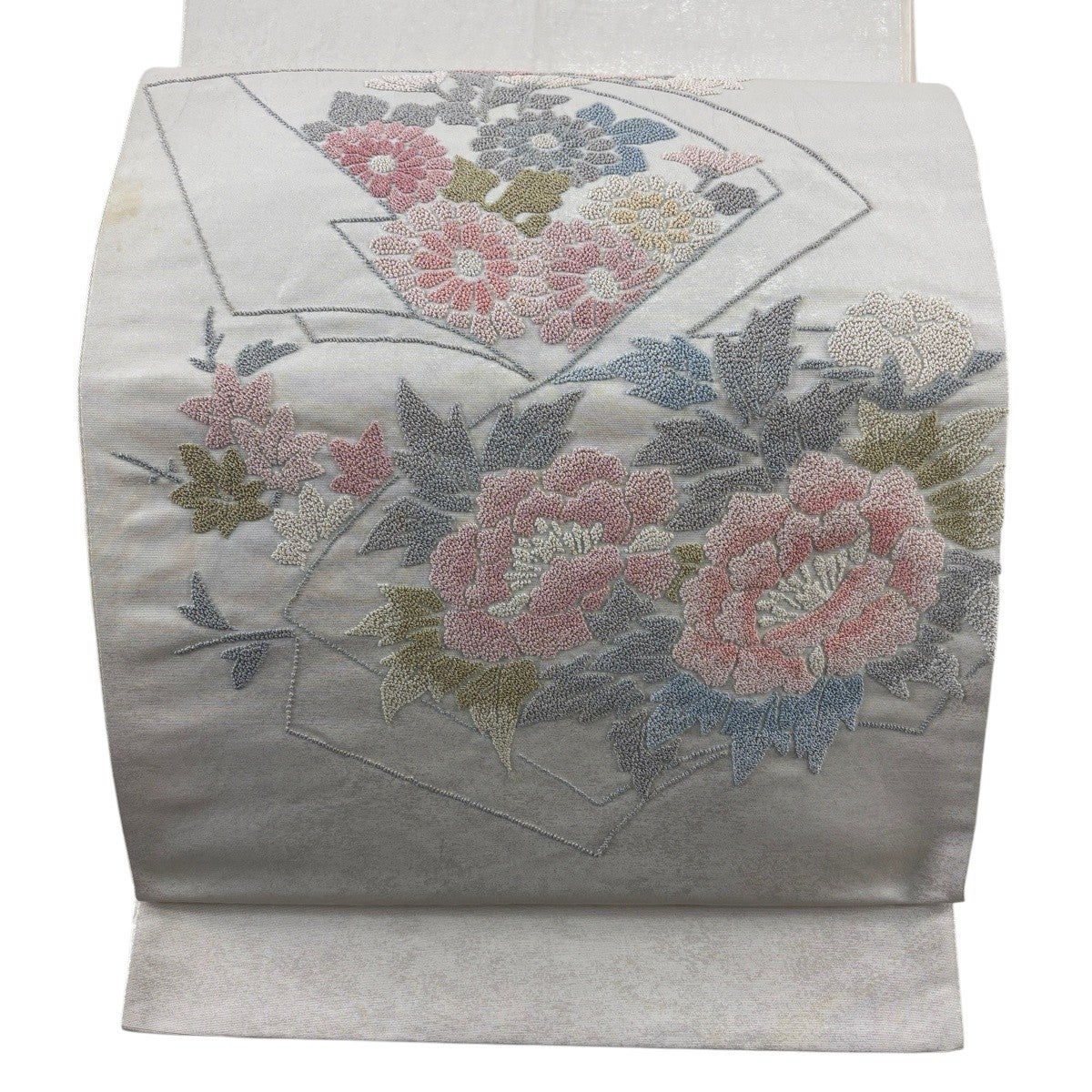 袋帯 秀品 扇面 草花 相良刺繍 箔 灰白 お太鼓柄 正絹｜中古・古着