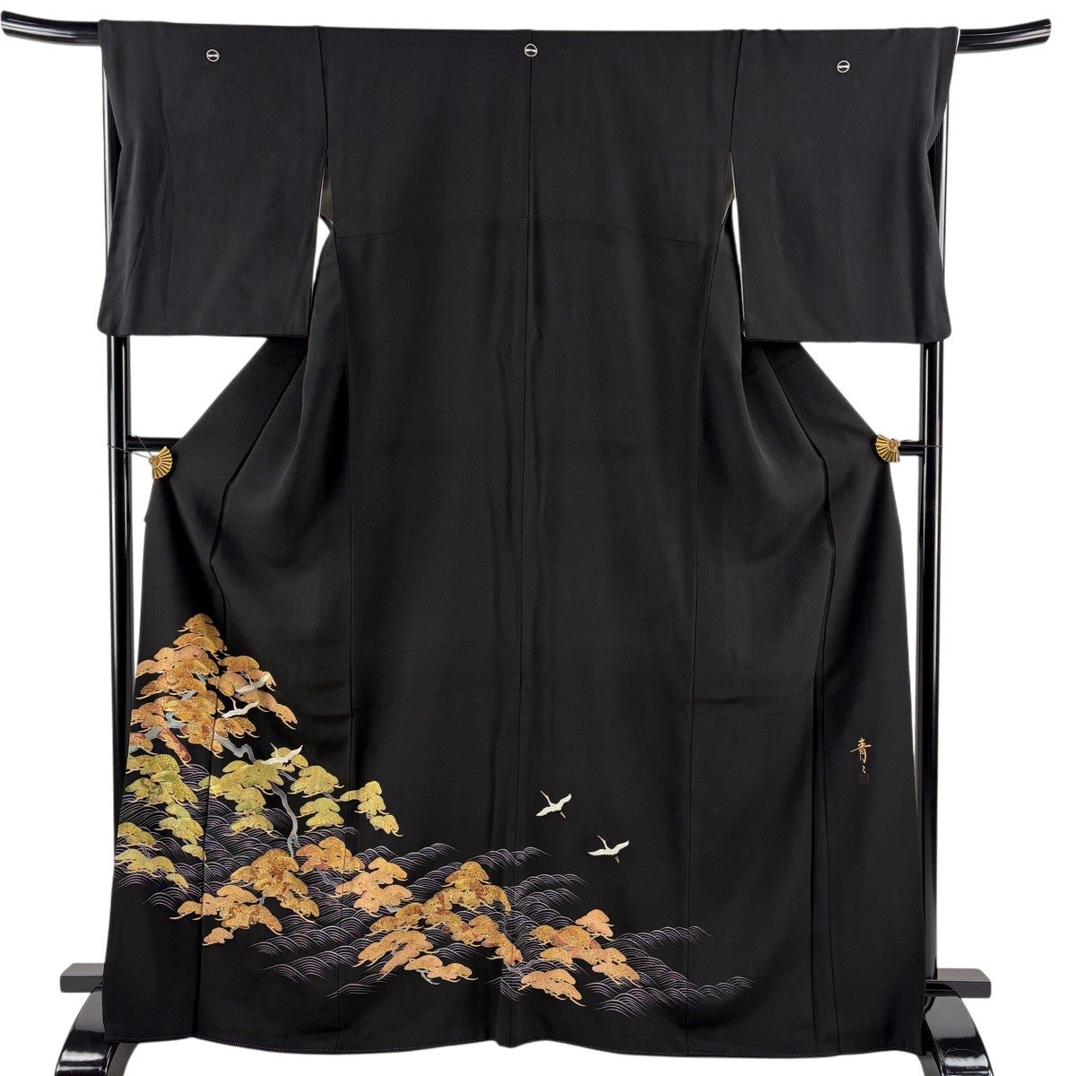 美品　裄丈長め　作家物　正絹黒留袖　単品 美品】 黒留袖 身丈154.5cm 裄丈63cm S 袷 落款あり 山並 樹木 黒 正絹