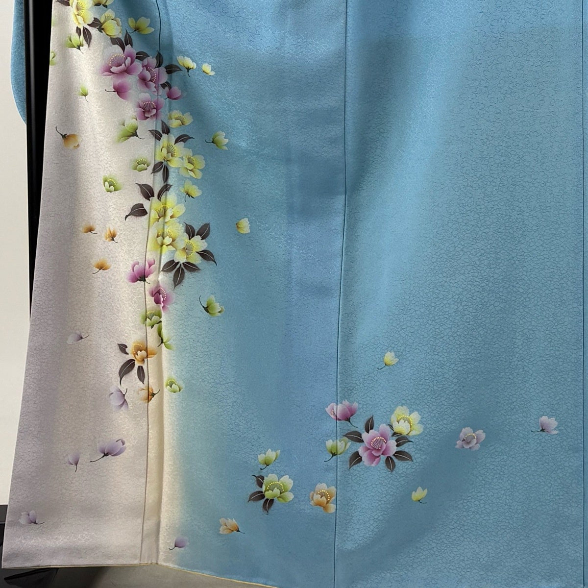 振袖 身丈166.5cm 裄丈70cm L 袷 桜 ぼかし 水色 正絹 名品｜中古