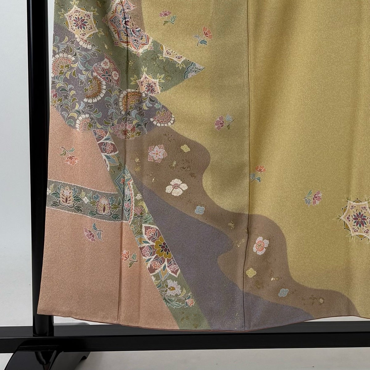 訪問着 身丈156.5cm 裄丈61.5cm S 袷 花唐草 華文 金彩 ラメ 薄黄土色