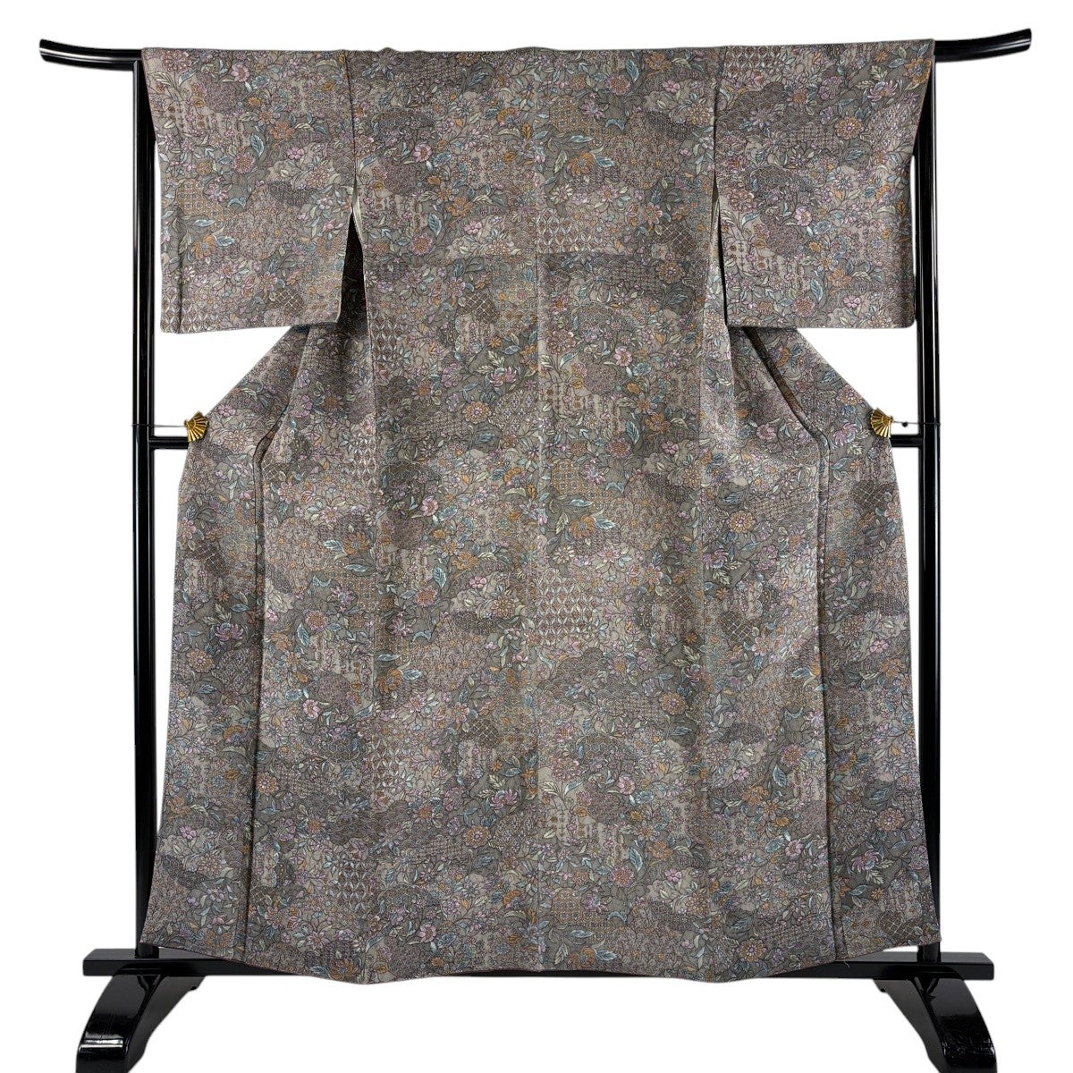 ★美品　小紋　草花模様　裄65cm★ 小紋 身丈157cm 裄丈65.5cm M 袷 草花 有職文様 縮緬 灰紫 正絹 秀品