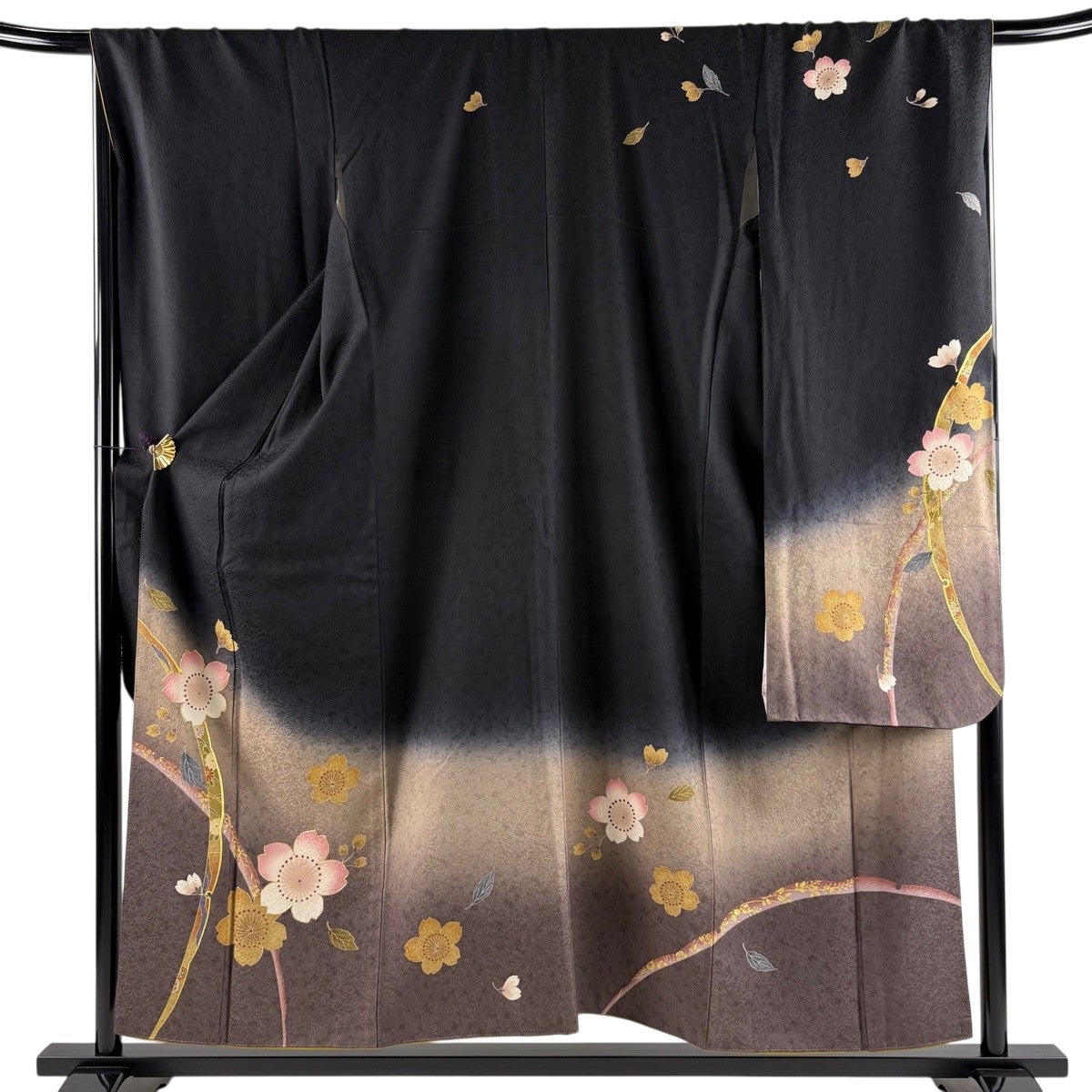 美品】 振袖 身丈170cm 裄丈69.5cm L 袷 草花 地紋 金糸 金彩 黒 正絹