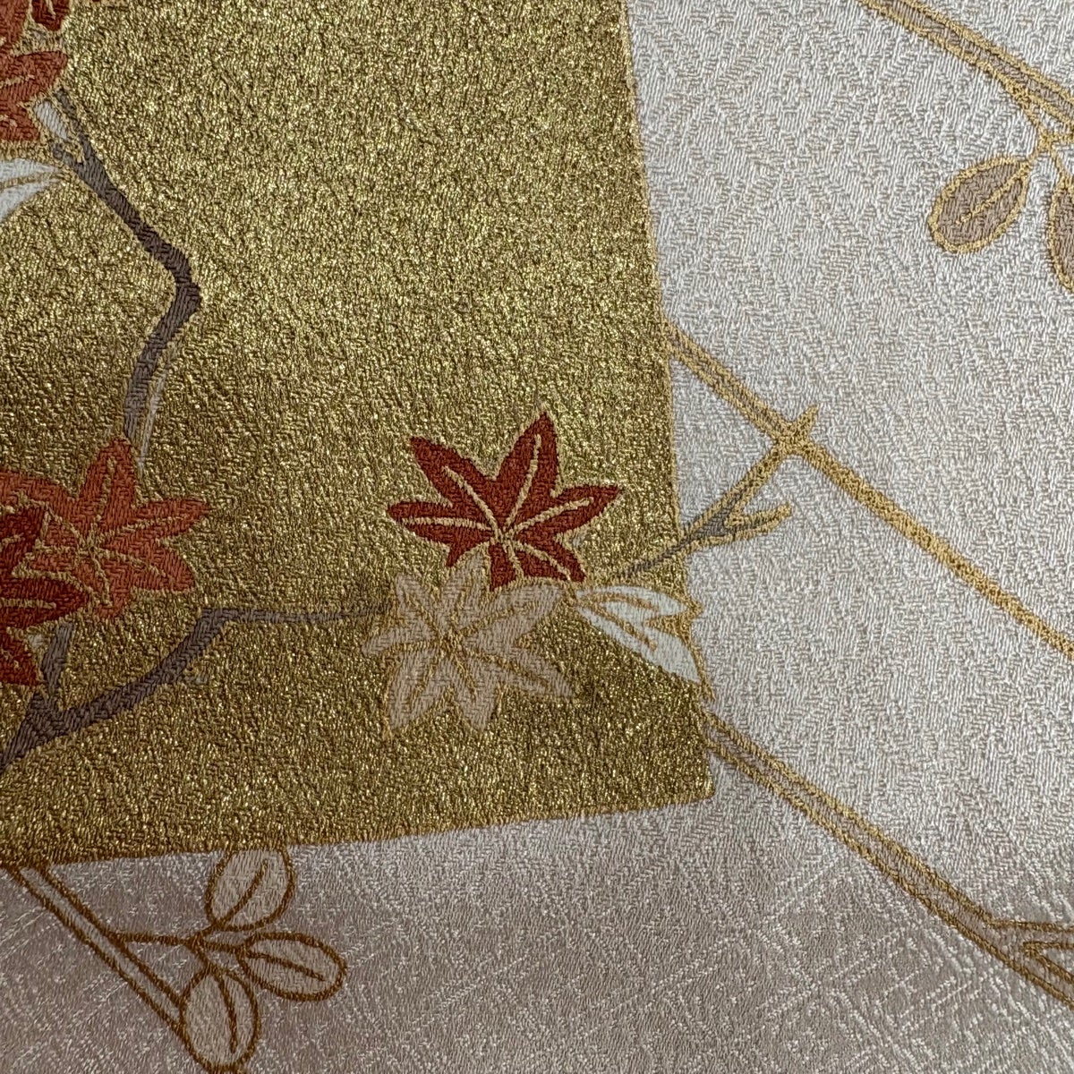 訪問着 身丈164cm 裄丈67cm M 袷 色紙 菊 金彩 刺繍 クリーム 正絹 秀