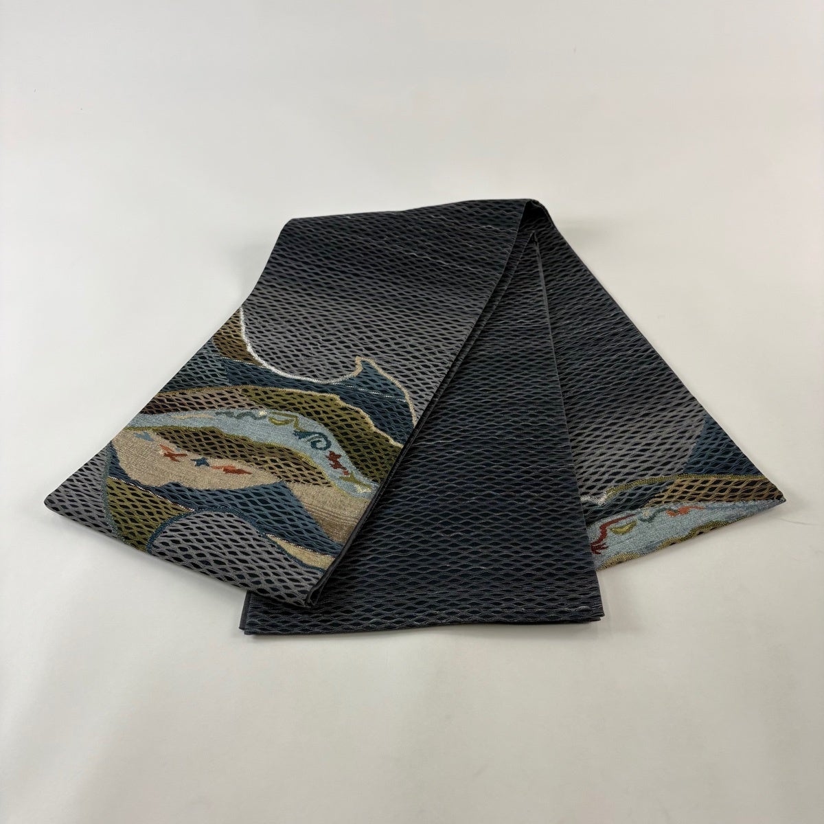 美品】 袋帯 秀品 波 幾何学 金銀糸 黒 お太鼓柄 正絹｜中古・古着