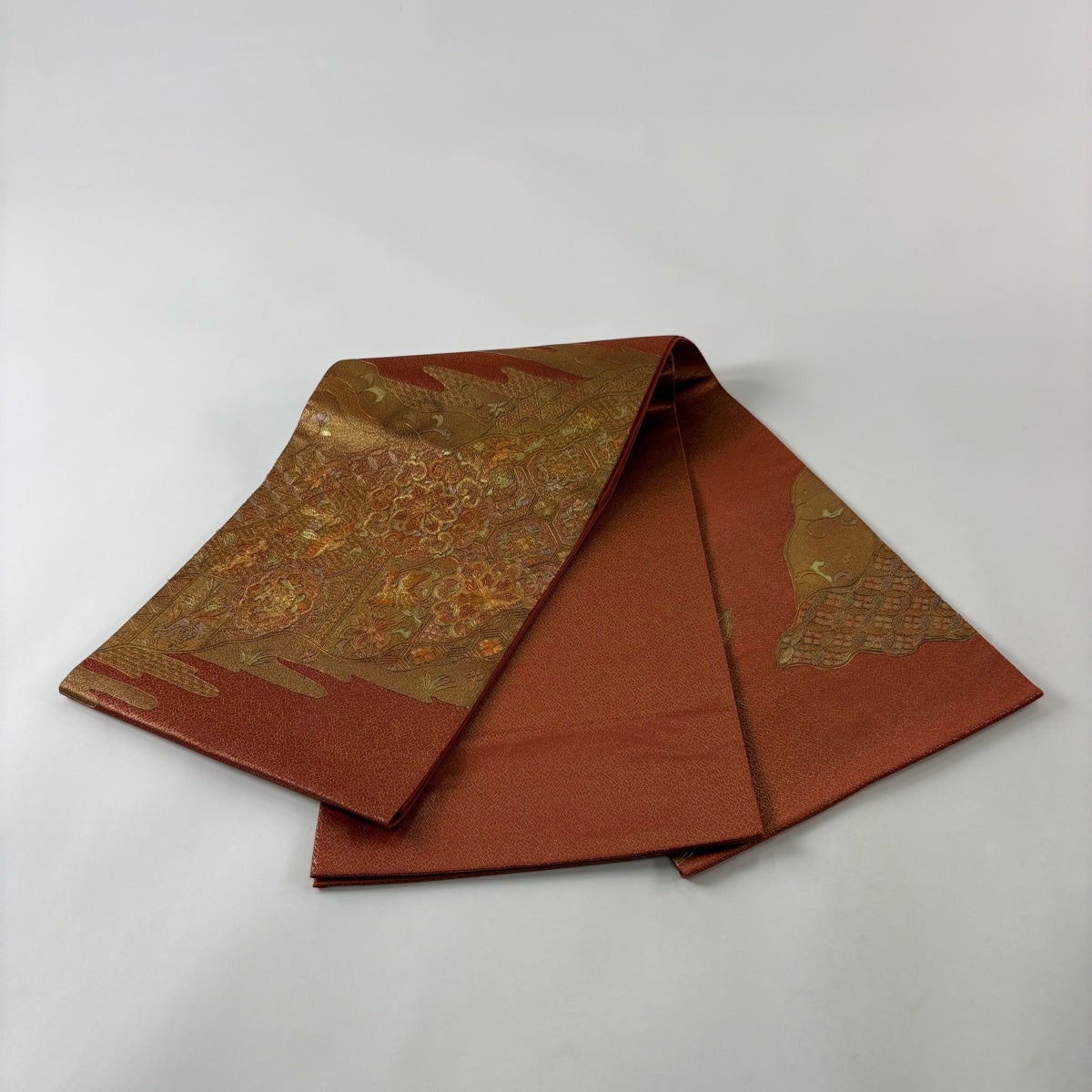 袋帯 秀品 華文 花鳥 刺繍 金糸 朱色 お太鼓柄 正絹｜中古・古着
