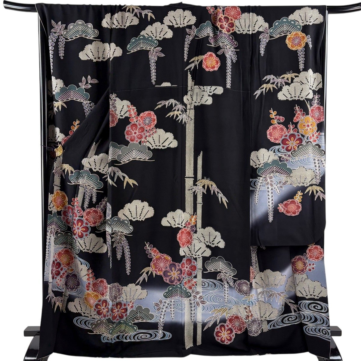 振袖 身丈169cm 裄丈70cm L 袷 松竹梅 流水 ぼかし 黒 正絹 逸品｜中古