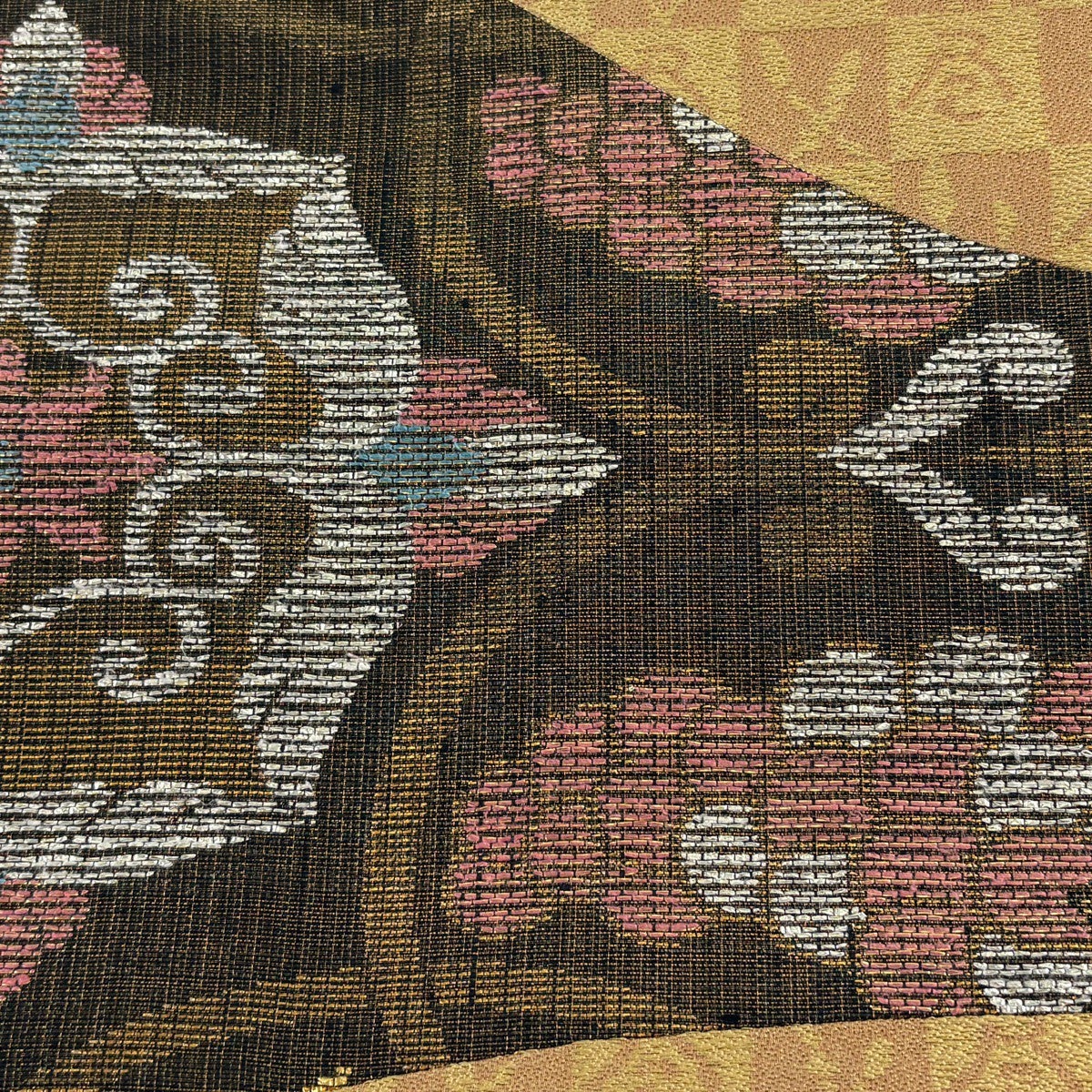 名古屋帯 逸品 華文 葡萄唐草 金糸 箔 黄土色 正絹｜中古・古着